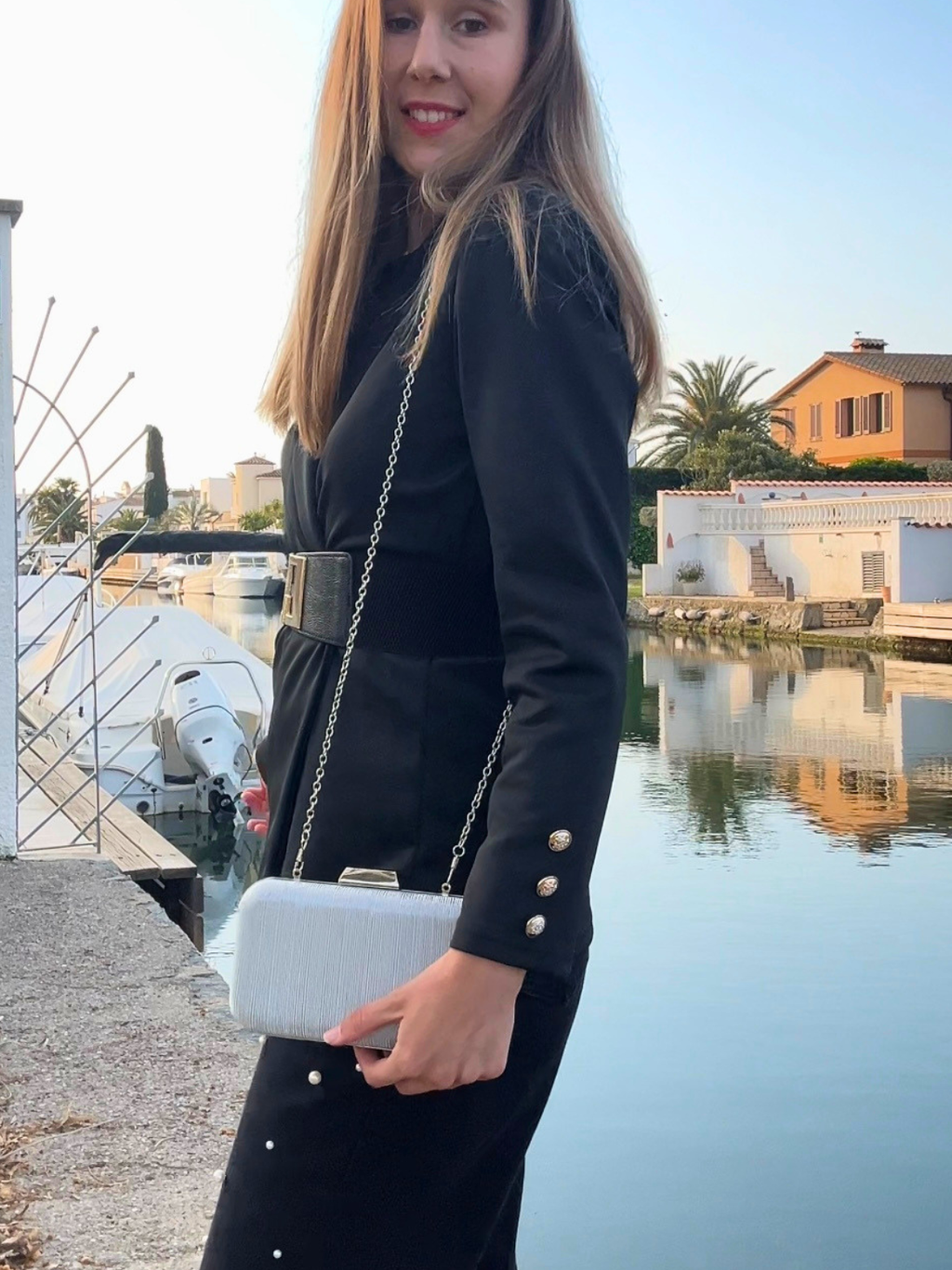 CLUTCH DESTELLO PLATEADO