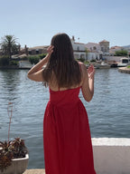 VESTIDO CARMESÍ
