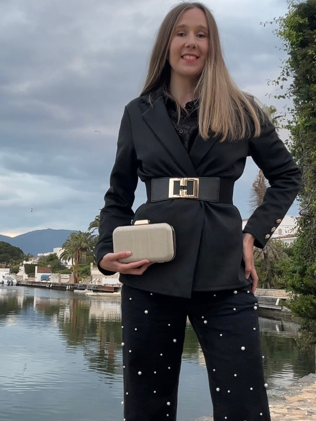 CLUTCH DESTELLO DORADO