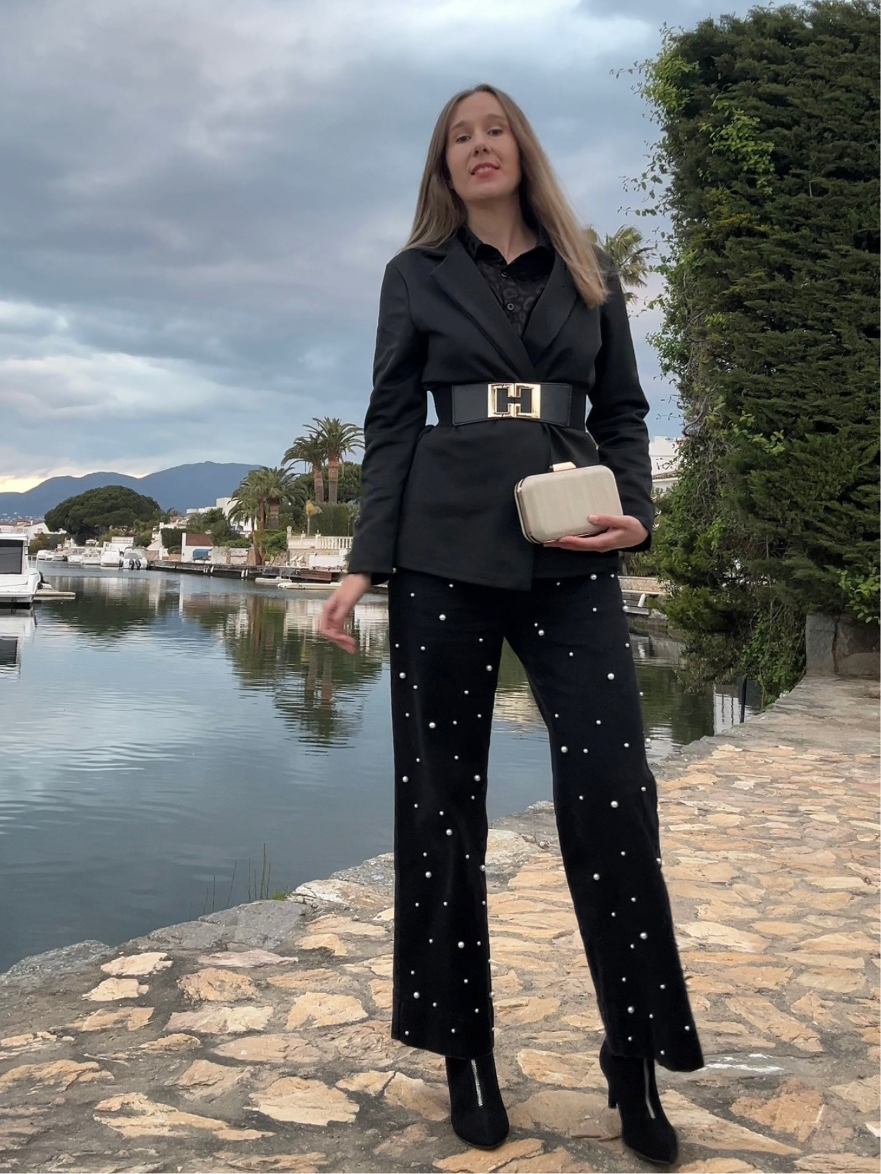 CLUTCH DESTELLO DORADO