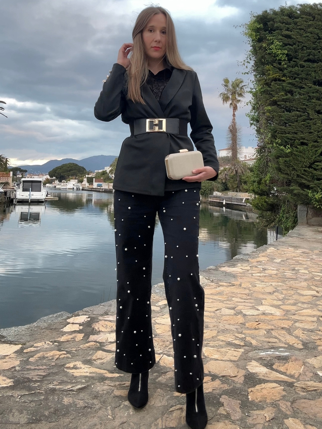 CLUTCH DESTELLO DORADO