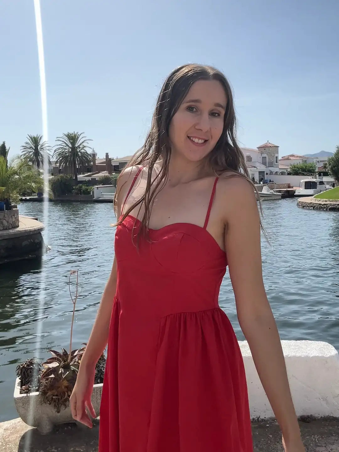 VESTIDO CARMESÍ