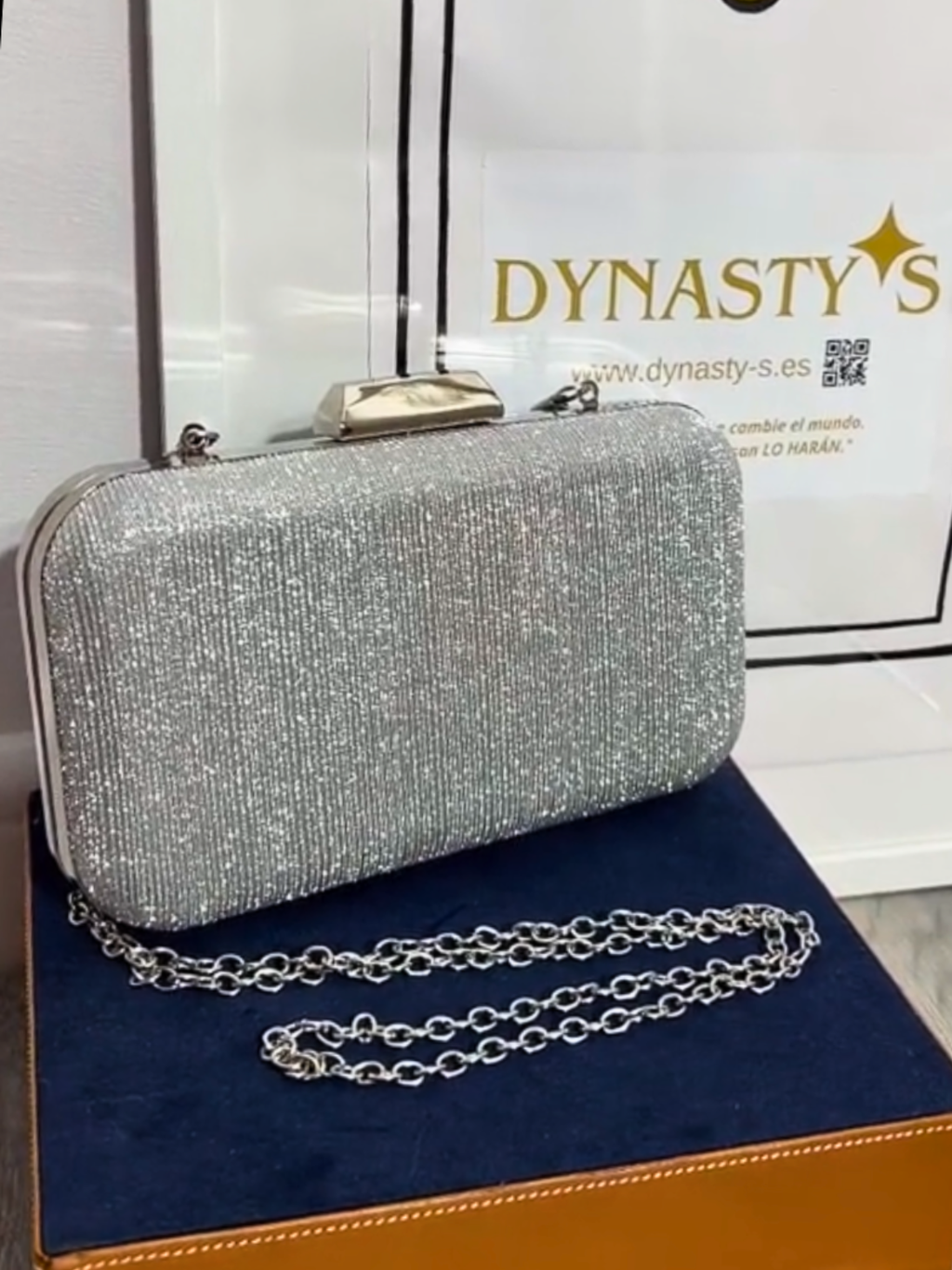 CLUTCH DESTELLO PLATEADO
